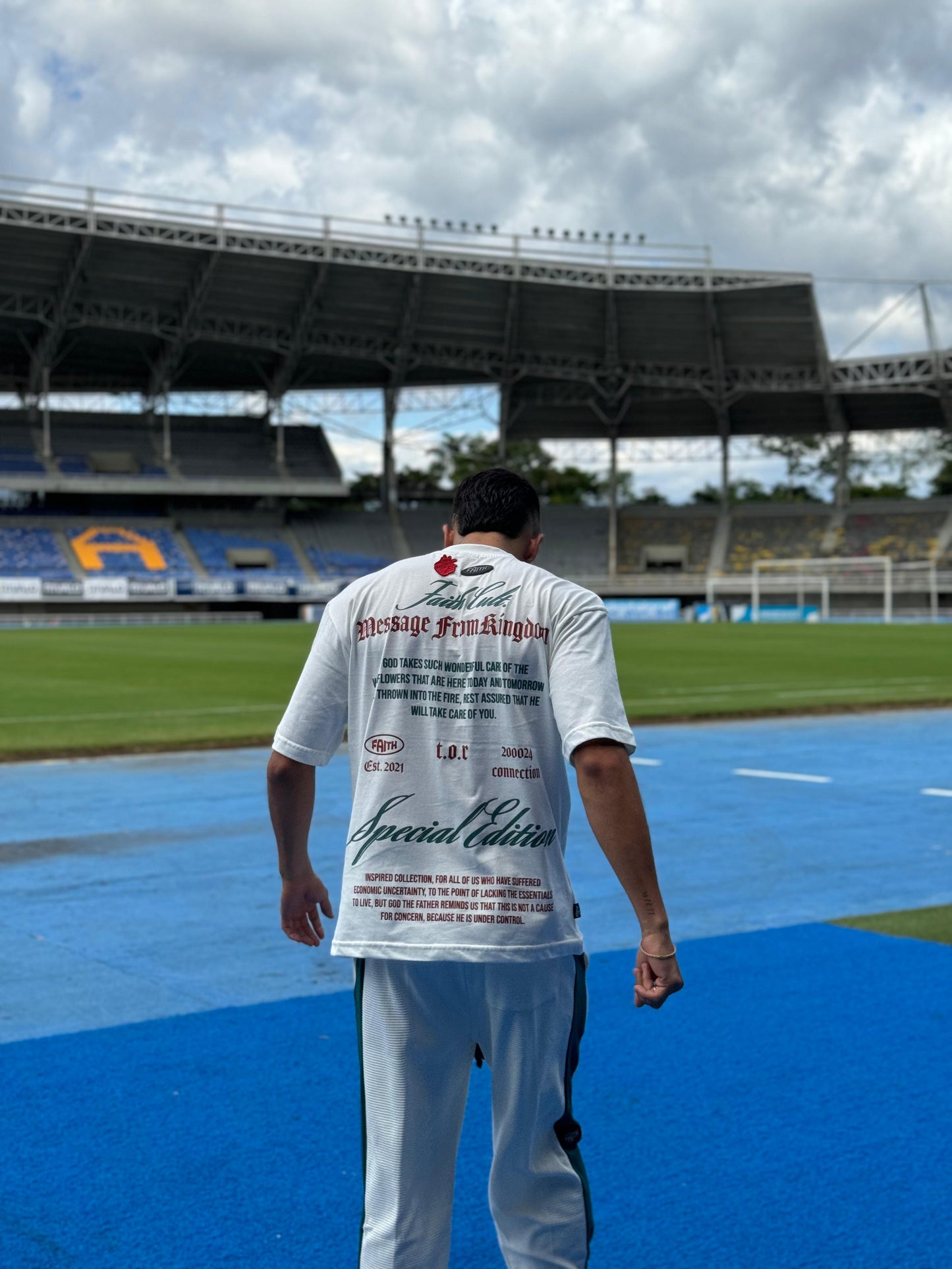 Camiseta Blanco Crema / SPECIAL EDITION  (unicamente 7unids)