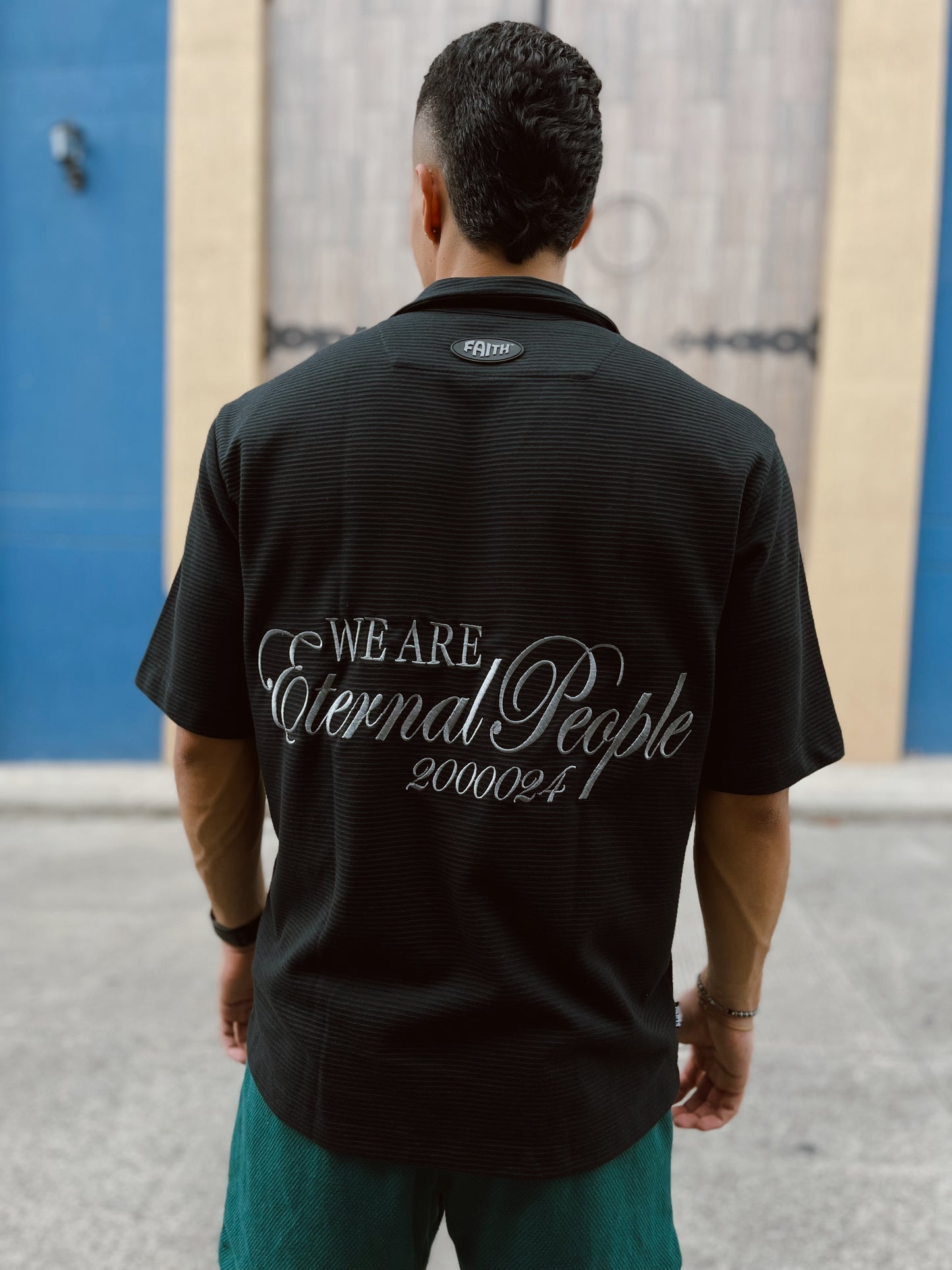 Camisa Negra “We Are Eternal People”